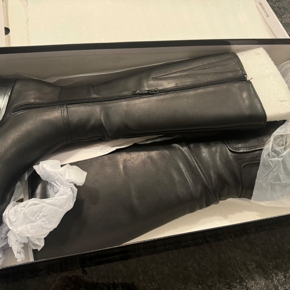 Blondo, Gracie Riding boot (7w) - Picture 2 of 3